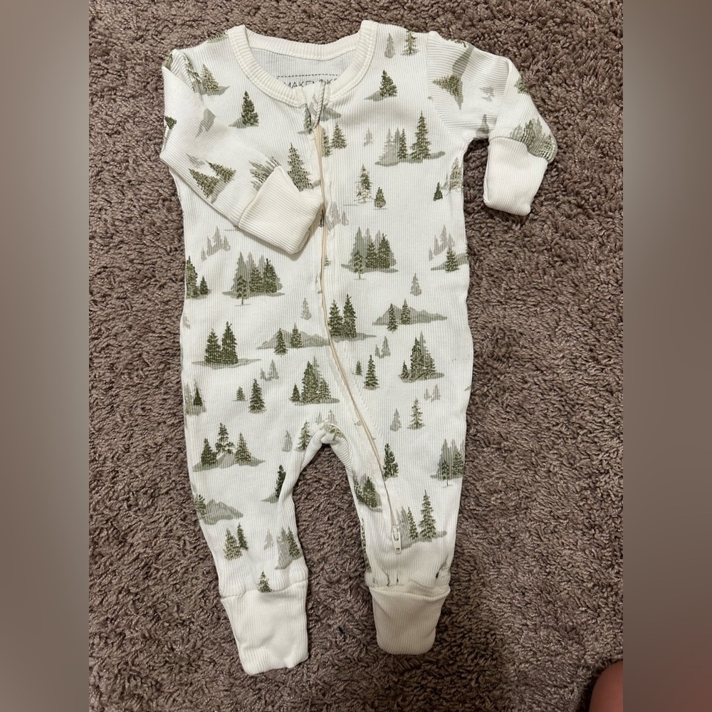 Makemake Organics zipper pajama